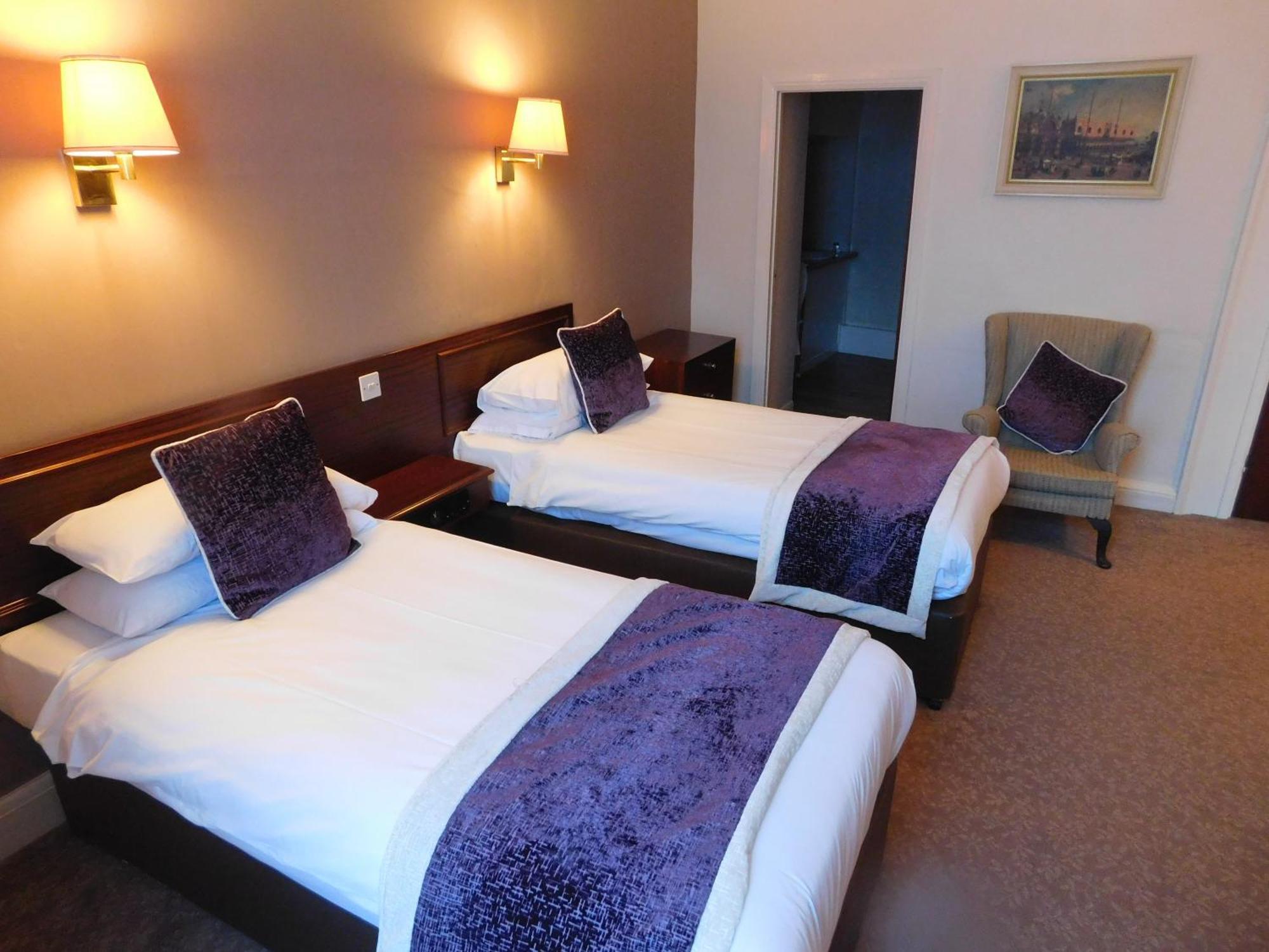 Mariners Hotel Haverfordwest Εξωτερικό φωτογραφία